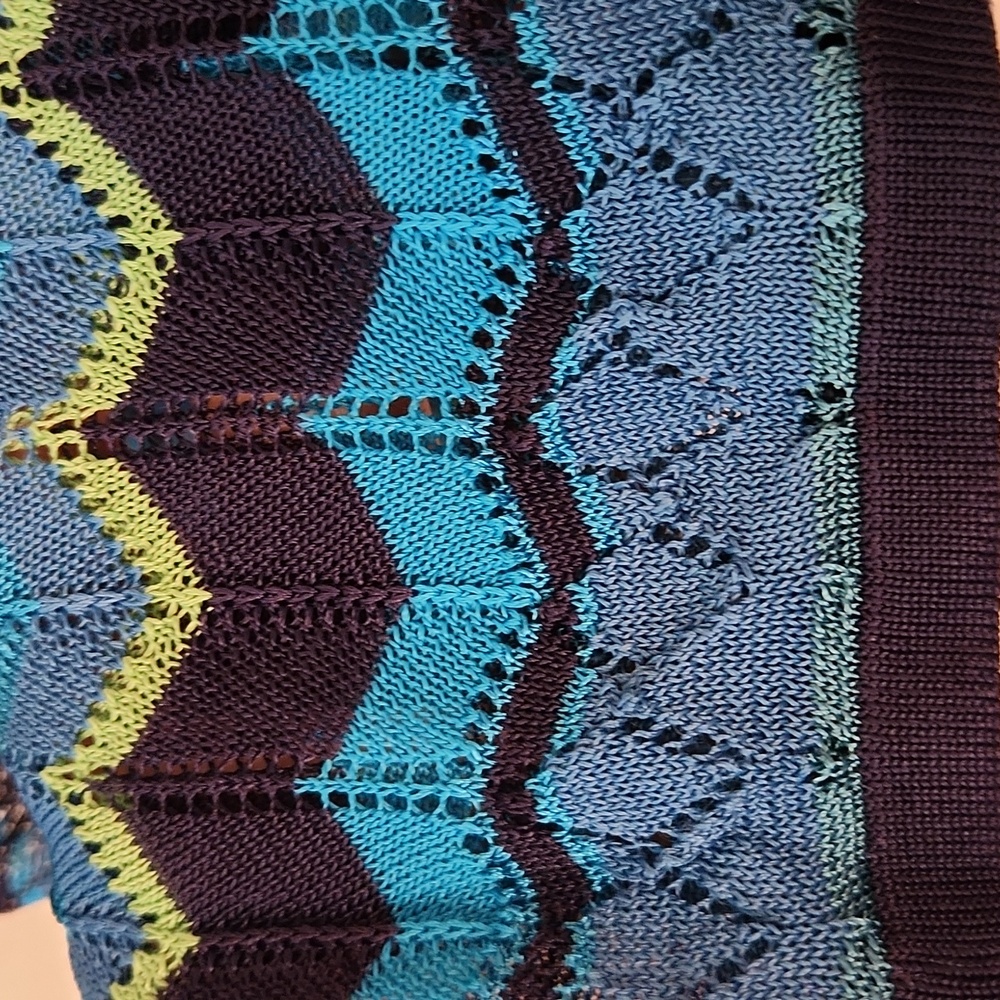 Open Knit Chevron Long Sleeve Top - Picture 5 of 5